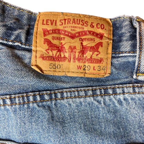 Levis Mens 550 Relaxed Fit Broken In Blue Jeans Worn Denim Light Wash Size 29x34 - Picture 3 of 16